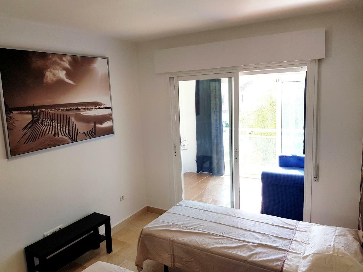 Apartamento Los Pacos Fuengirola ฟูเอนฮิโรลา ภายนอก รูปภาพ
